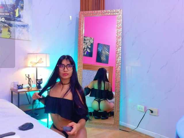 littleeemiily live cam on BongaCams