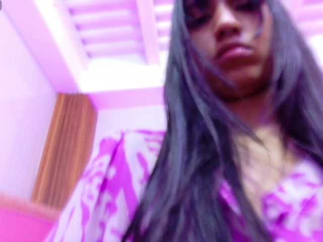 littleeemiily live cam preview