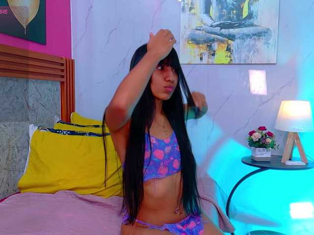 littleeemiily live cam on BongaCams