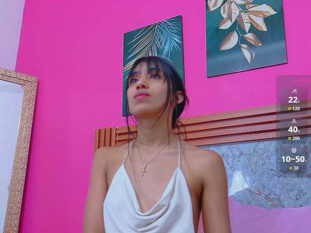 littleeemiily live cam on BongaCams
