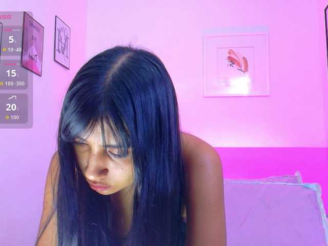 littleeemiily live cam on BongaCams