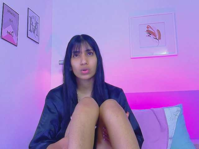littleeemiily live cam on BongaCams
