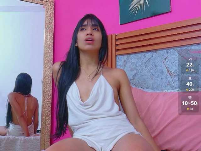 littleeemiily live cam on BongaCams