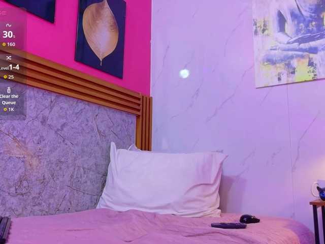 littleeemiily live cam on BongaCams