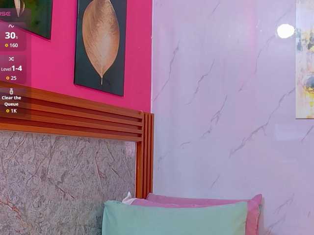 littleeemiily live cam on BongaCams
