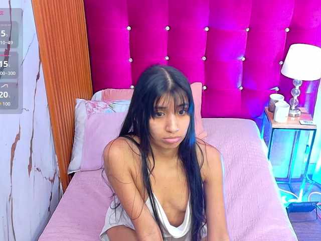 littleeemiily live cam on BongaCams