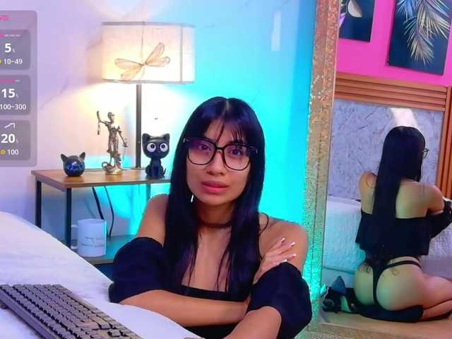 littleeemiily live cam on BongaCams