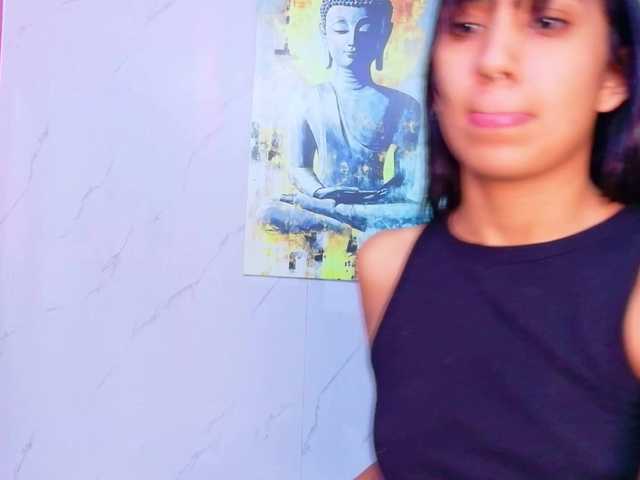 littleeemiily live cam on BongaCams