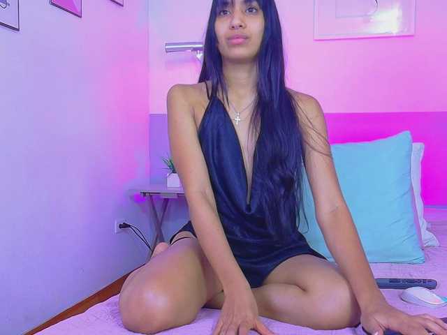 littleeemiily live cam on BongaCams