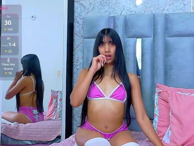 littleeemiily live cam on BongaCams