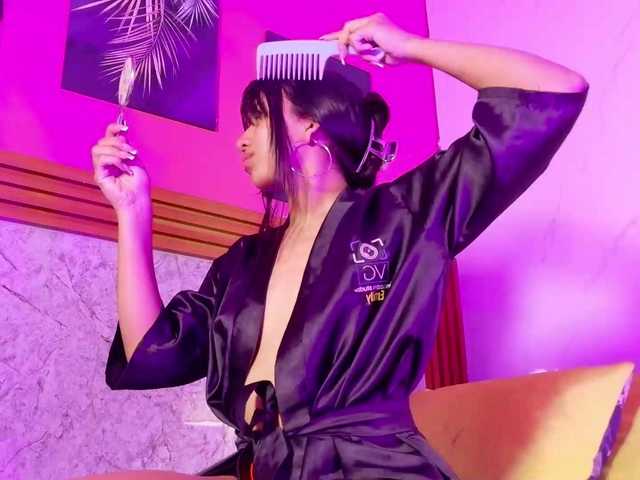 littleeemiily live cam on BongaCams