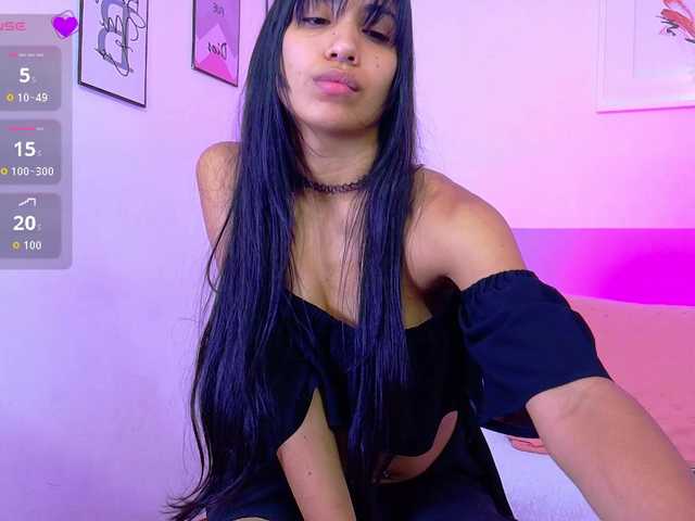 littleeemiily — live female cam