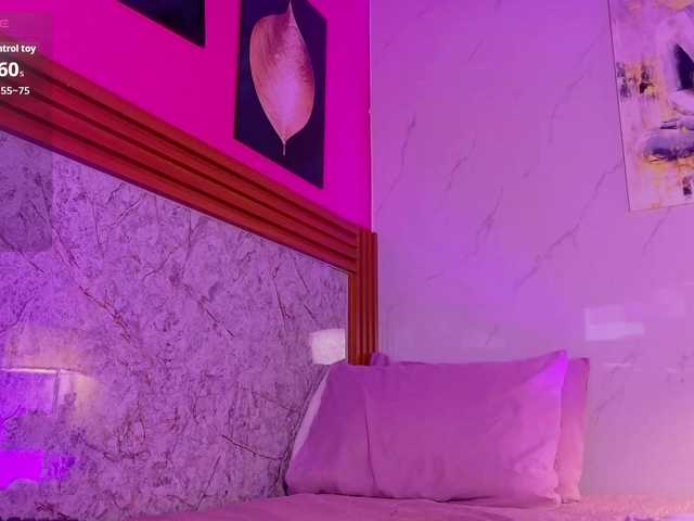 littleeemiily live cam on BongaCams