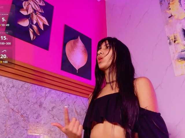 littleeemiily live cam on BongaCams