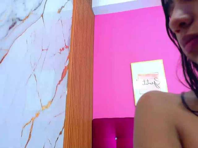littleeemiily live cam on BongaCams