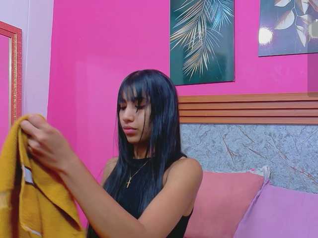 littleeemiily live cam on BongaCams