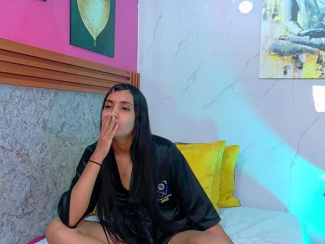 littleeemiily live cam on BongaCams