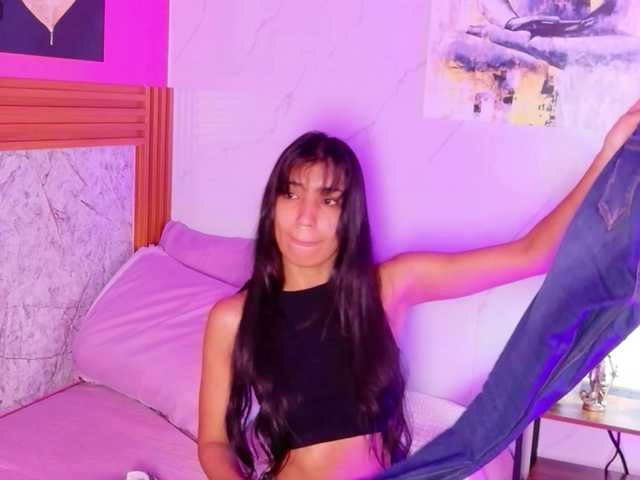 littleeemiily live cam on BongaCams