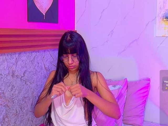 littleeemiily live cam on BongaCams