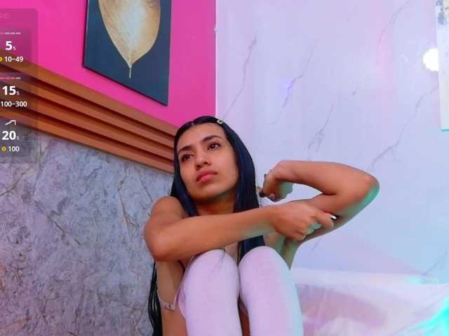 littleeemiily live cam on BongaCams