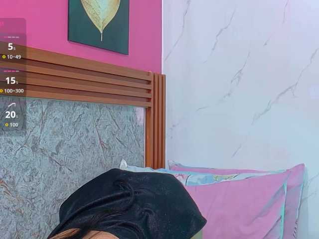 littleeemiily live cam on BongaCams