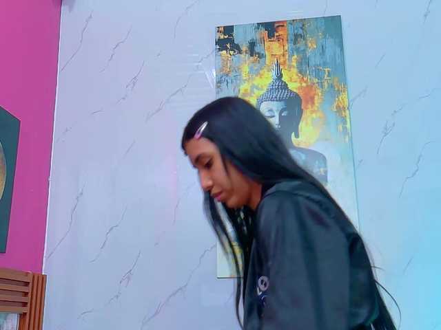 littleeemiily live cam on BongaCams