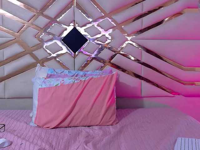 littleeemiily live cam on BongaCams