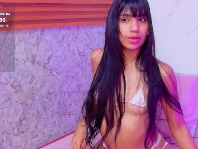 littleeemiily live cam on BongaCams
