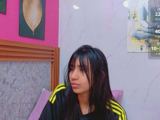 littleeemiily live cam on BongaCams