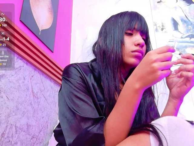 littleeemiily live cam on BongaCams