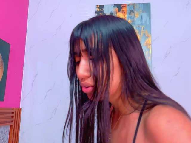 littleeemiily live cam on BongaCams