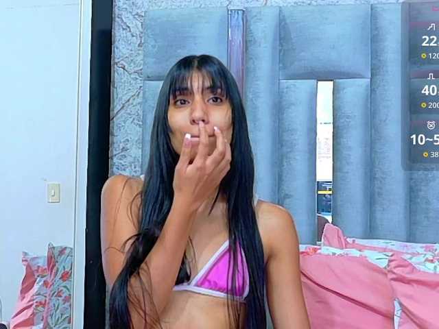 littleeemiily live cam on BongaCams