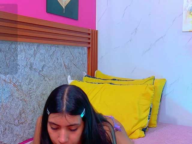 littleeemiily live cam on BongaCams
