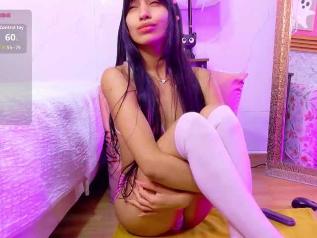 littleeemiily live cam on BongaCams