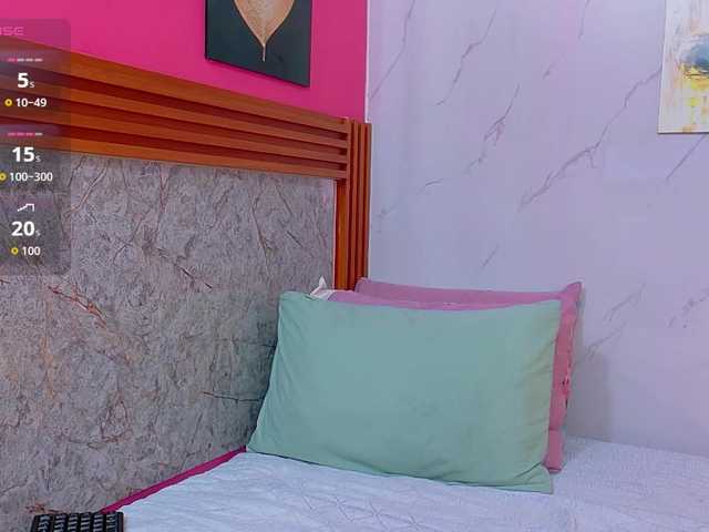 littleeemiily live cam on BongaCams