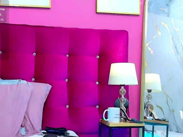 littleeemiily live cam on BongaCams