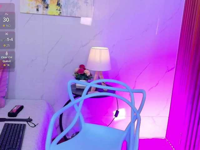 littleeemiily live cam on BongaCams