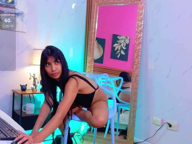 littleeemiily live cam on BongaCams