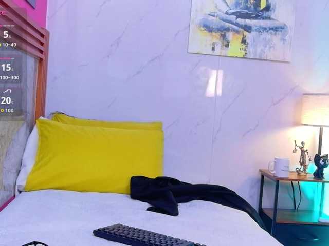 littleeemiily live cam on BongaCams