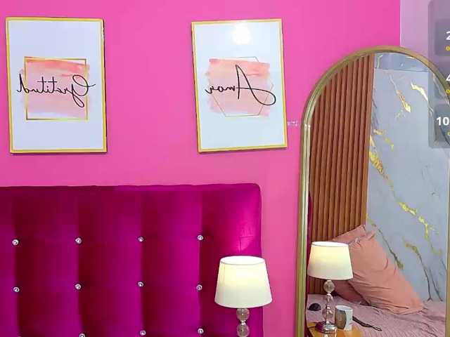 littleeemiily live cam on BongaCams