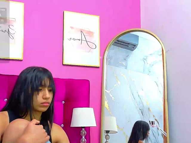 littleeemiily live cam on BongaCams