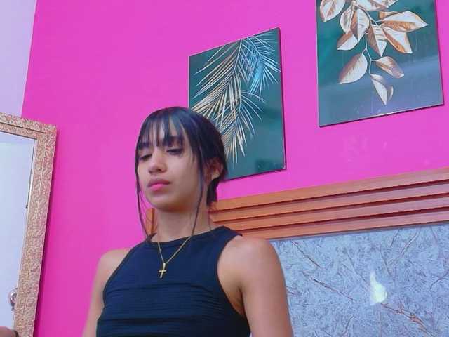 littleeemiily live cam on BongaCams