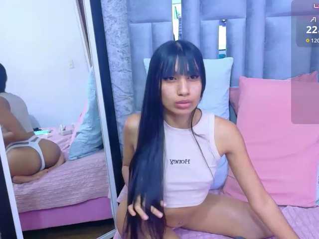 littleeemiily live cam on BongaCams