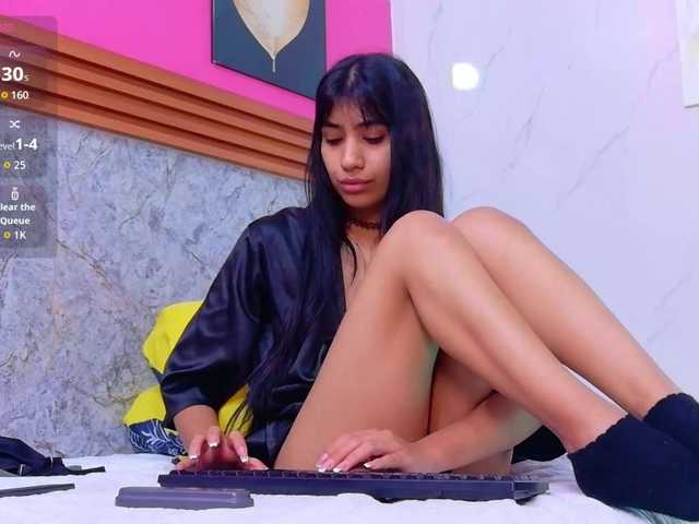 littleeemiily live cam on BongaCams