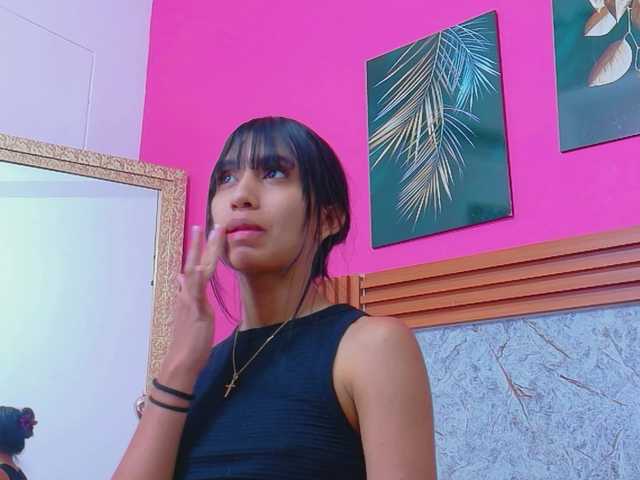 littleeemiily live cam on BongaCams