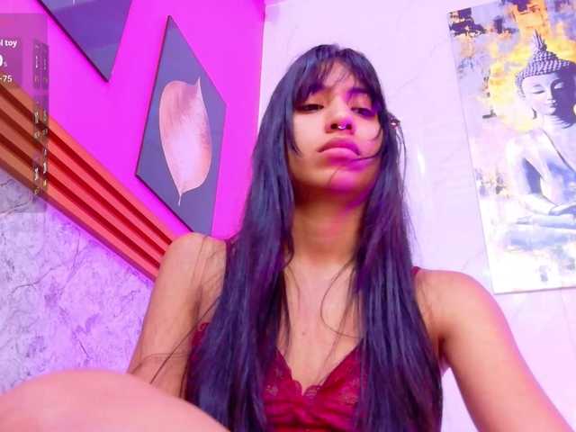 littleeemiily live cam on BongaCams