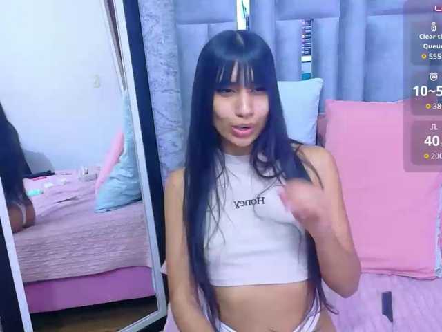 littleeemiily live cam on BongaCams