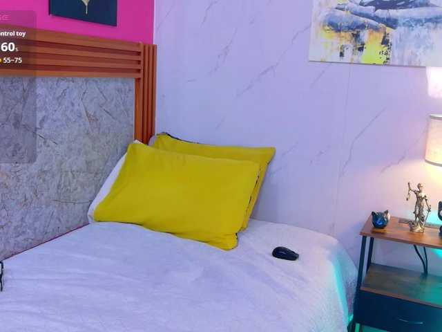 littleeemiily live cam on BongaCams
