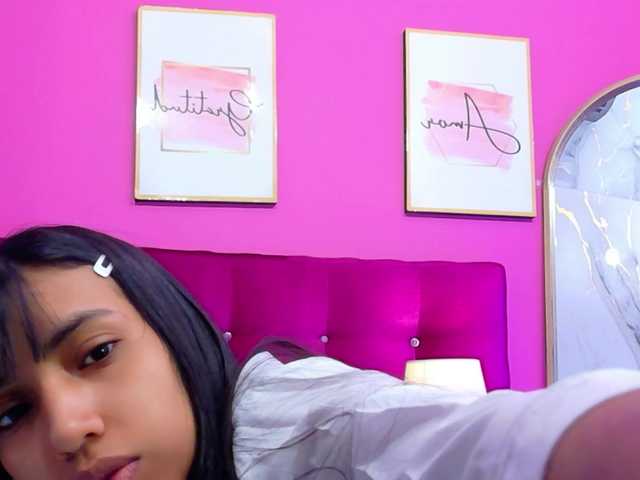 littleeemiily live cam on BongaCams