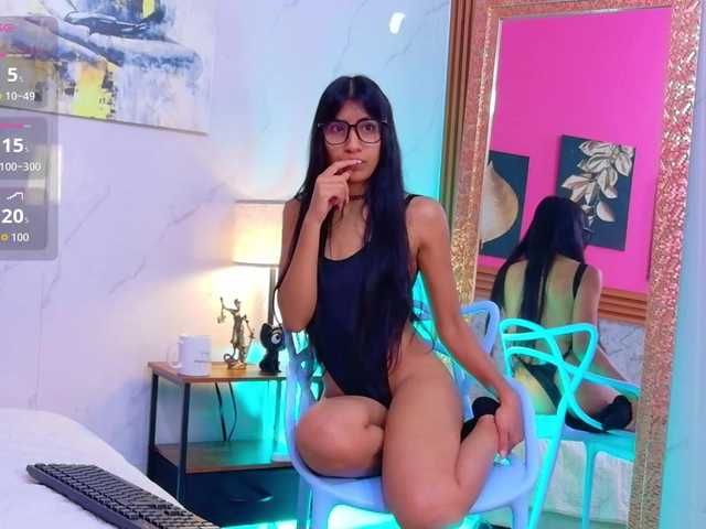 littleeemiily live cam on BongaCams